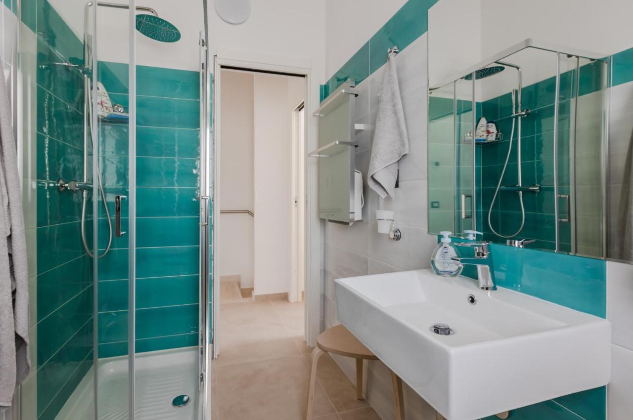 Pula Comfy Apartment W/ Private Parking エクステリア 写真