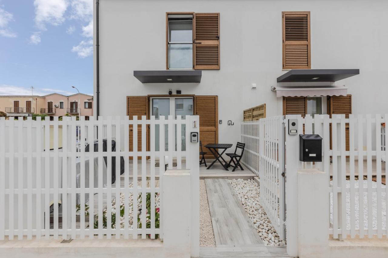Pula Comfy Apartment W/ Private Parking エクステリア 写真